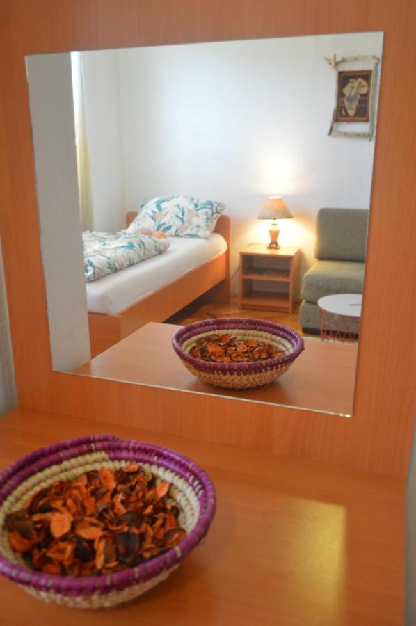 Faris Apartment Долни Милановац Екстериор снимка